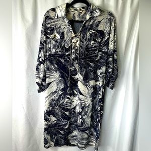 Beautiful silk dress with gold chain